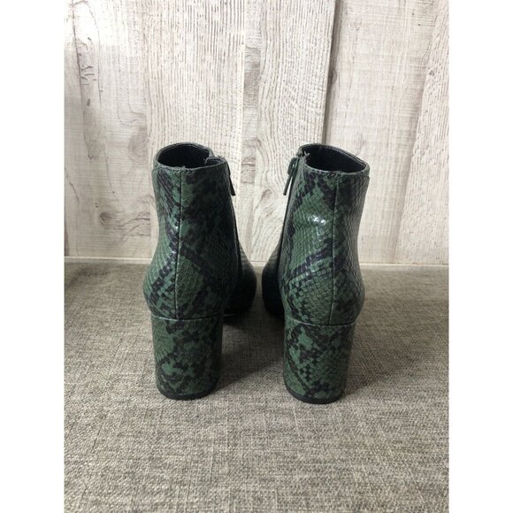Womens INC Inernational Concepts Green Black Snakeskin Print Ankle Boots Size 5 - Picture 3 of 7